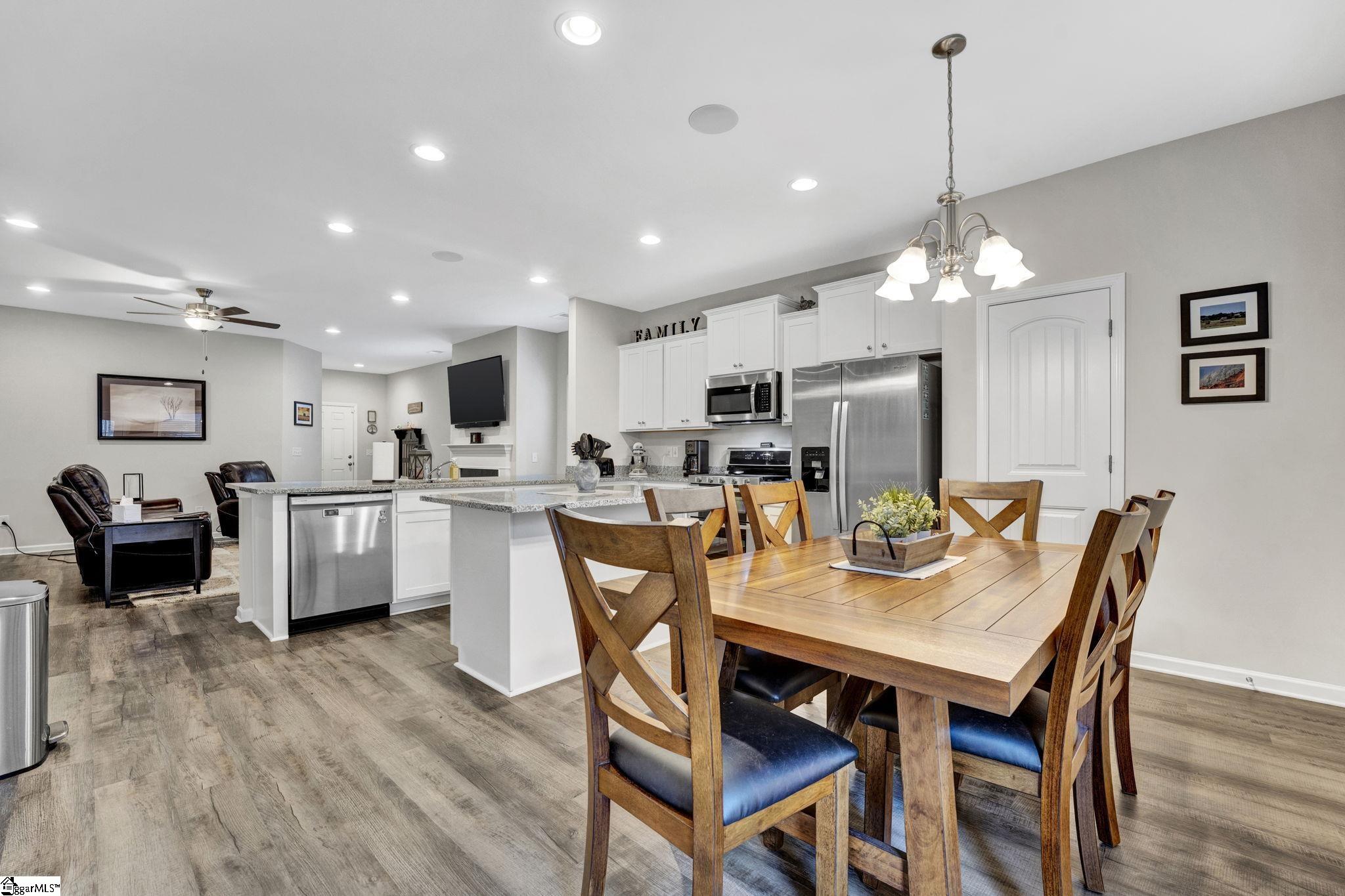 302 Anduin Way Fountain Inn, SC 29644 - Photo 12 of 31