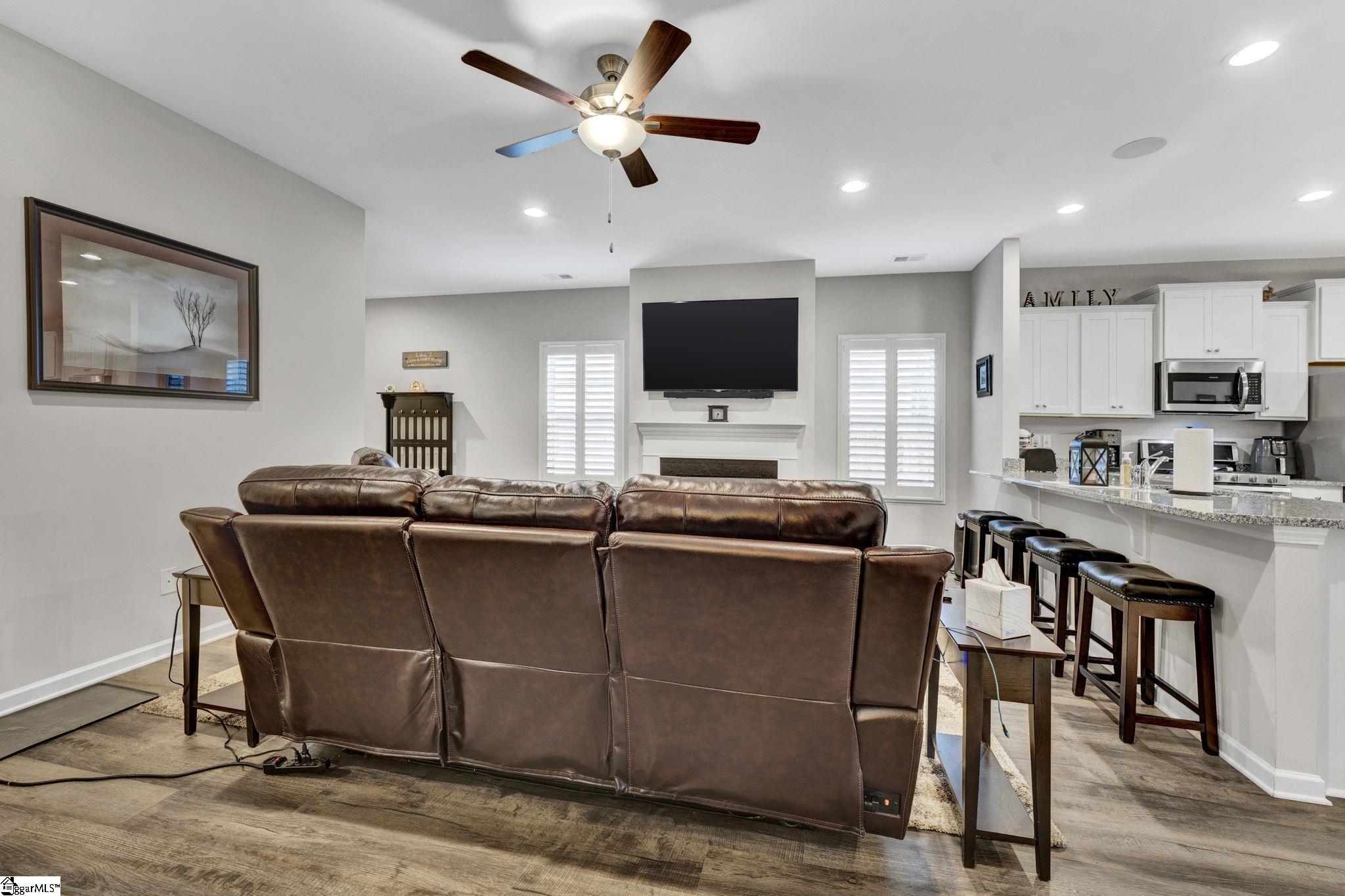 302 Anduin Way Fountain Inn, SC 29644 - Photo 4 of 31