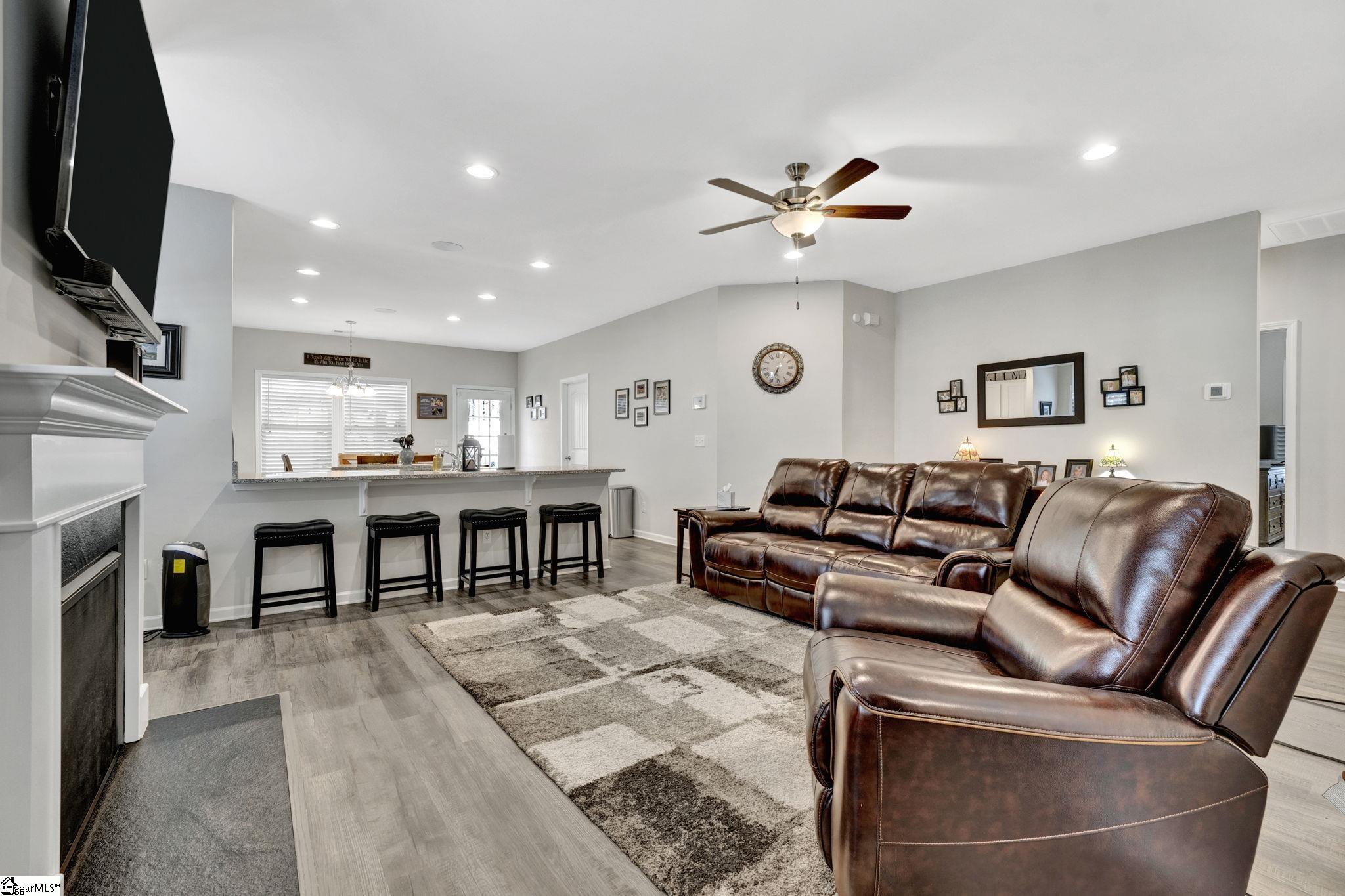 302 Anduin Way Fountain Inn, SC 29644 - Photo 7 of 31
