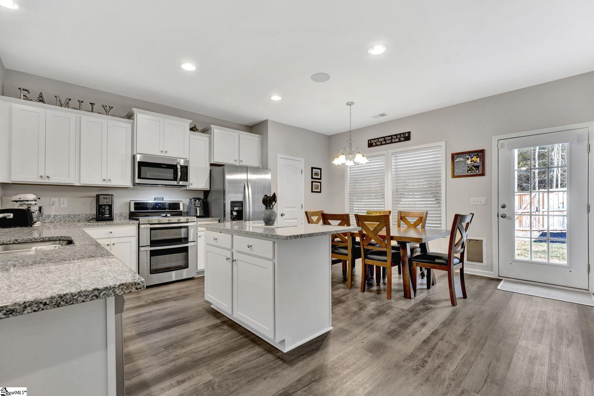 302 Anduin Way Fountain Inn, SC 29644 - Photo 10 of 31