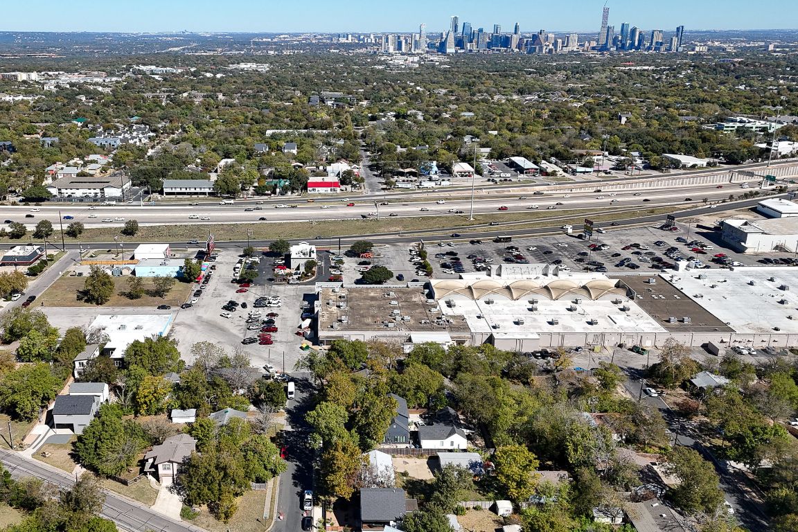 4419 Clawson Road Austin, TX 78704 - Photo 5 of 24 a view of a city