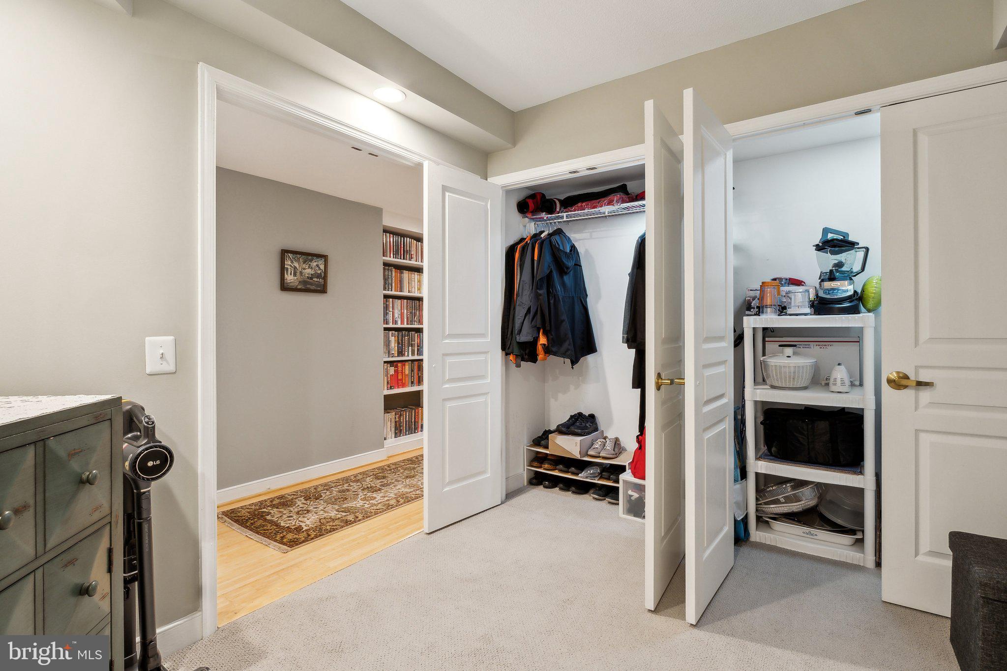 616 E Street Northwest, Unit 213 Washington, DC 20004 - Photo 19 of 80 Spacious & Bright w/ Neighboring Bathroom & Closet