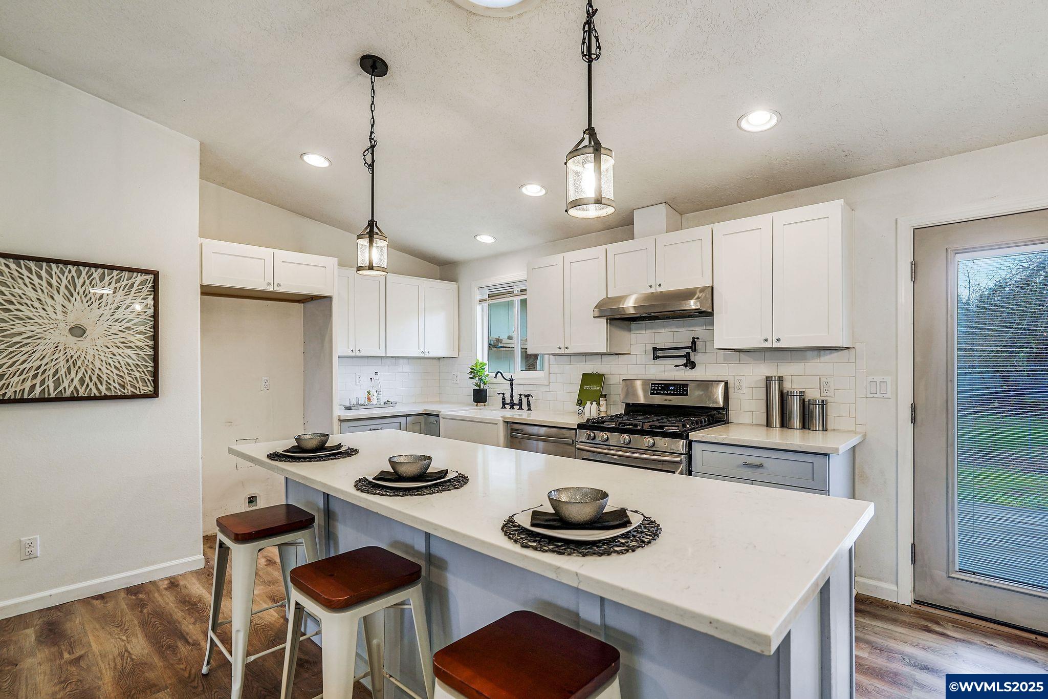 1455 Davis Road South Salem, OR 97306 - Photo 7 of 34 Gallery Image 7