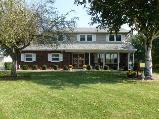 3-s033 Deerpath Road Batavia, IL 60510 - Photo 1 of 25