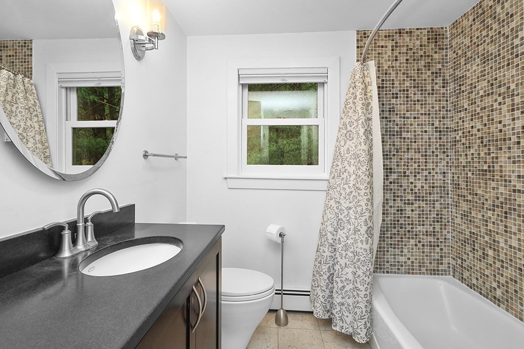 10 Hillcrest Road Medfield, MA 02052 - Photo 21 of 29 Gallery Image 21