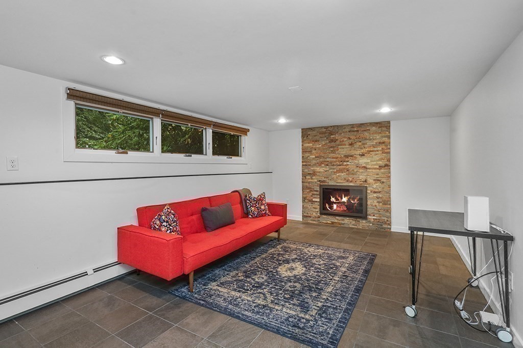 10 Hillcrest Road Medfield, MA 02052 - Photo 23 of 29 Gallery Image 23