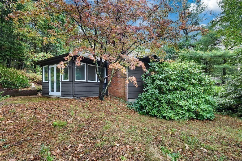 10 Hillcrest Road Medfield, MA 02052 - Photo 27 of 29 Gallery Image 27