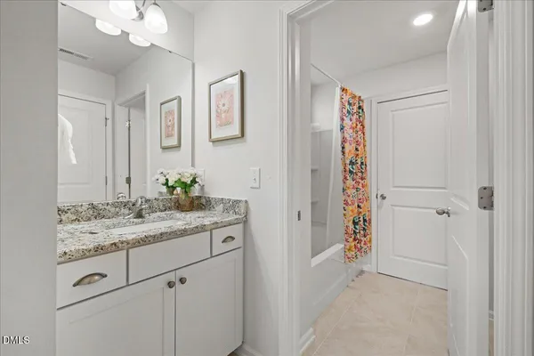 $574,900 | 7804 Charters End Street, Willow Spring, NC 27592