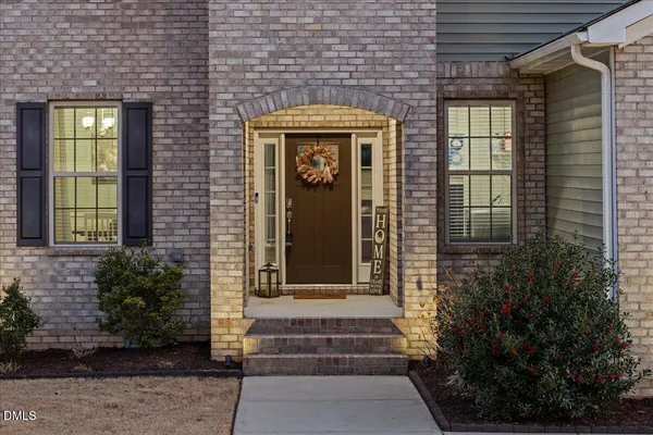 $574,900 | 7804 Charters End Street, Willow Spring, NC 27592