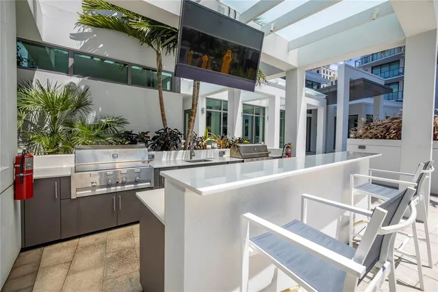 $1,800,000 | 100 1st Avenue North, Unit 1804, St. Petersburg, FL 33701