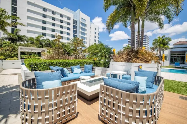 $1,800,000 | 100 1st Avenue North, Unit 1804, St. Petersburg, FL 33701