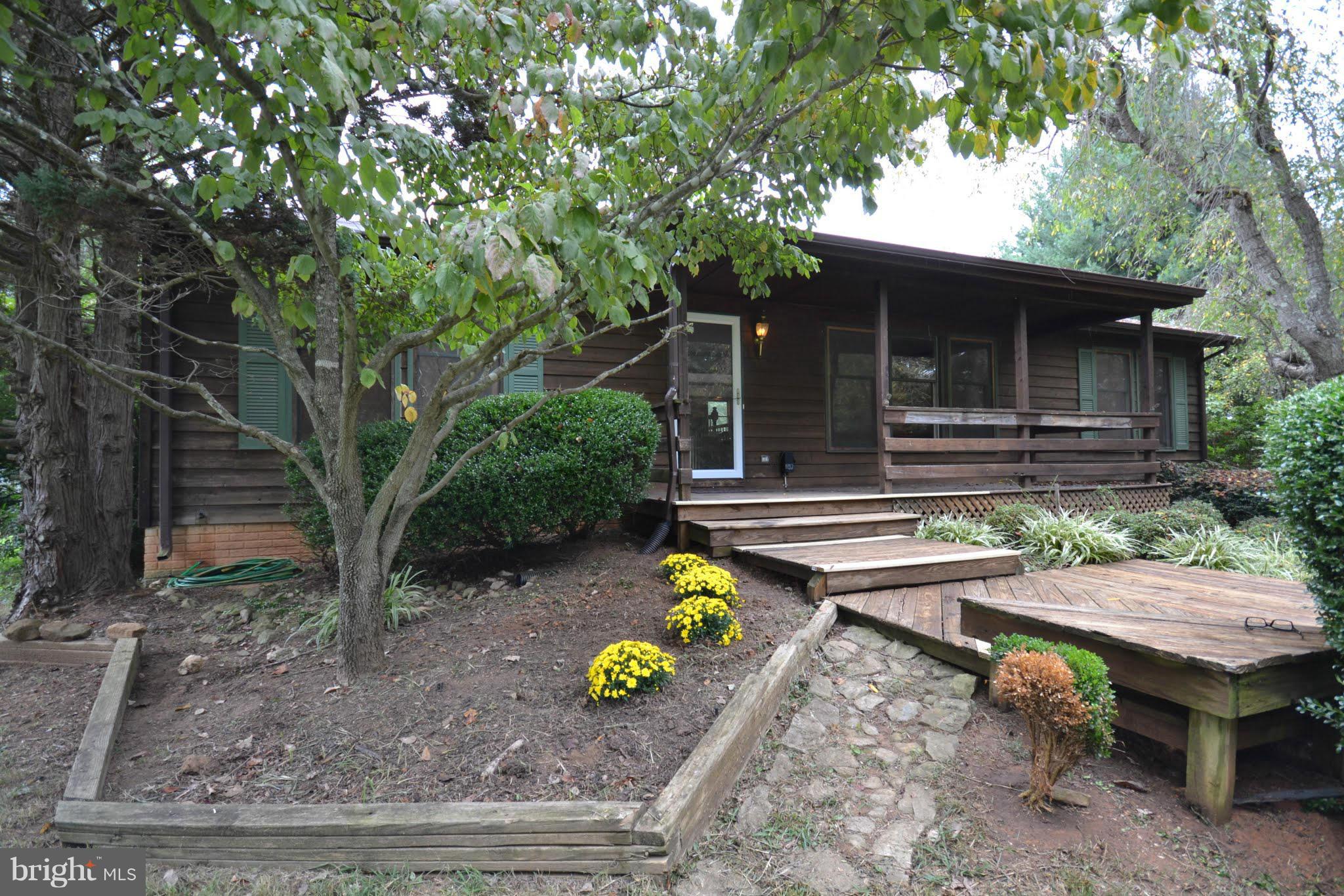 15339 Waterloo Road Amissville, VA 20106 - Photo 2 of 21 Exterior (Front)