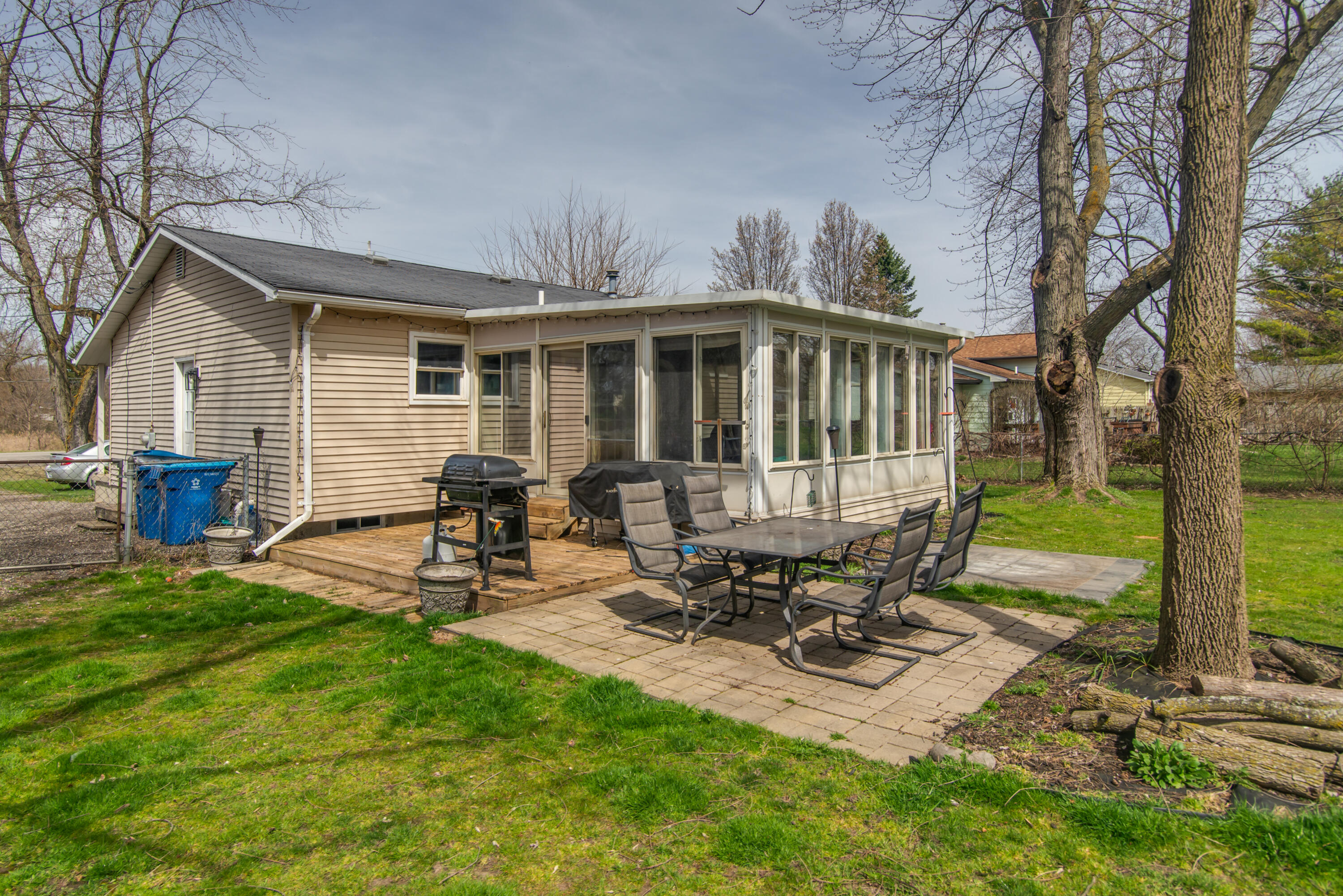 2381 West Thompson Road Fenton, MI 48430 - Photo 30 of 33 DSC_8816enf