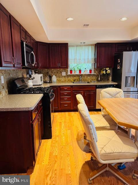 632 Longfellow Court Warminster, PA 18974 - Photo 6 of 30 a kitchen with a sink appliances and cabinets