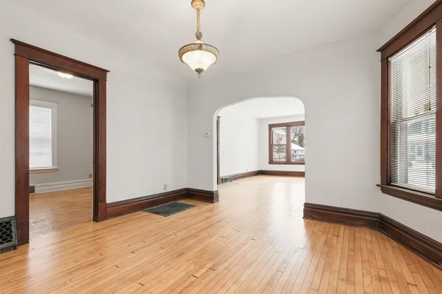 $559,000 | 1222 6th Street Northeast, Minneapolis, MN 55413