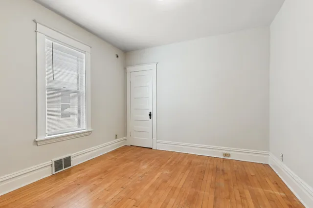 $559,000 | 1222 6th Street Northeast, Minneapolis, MN 55413