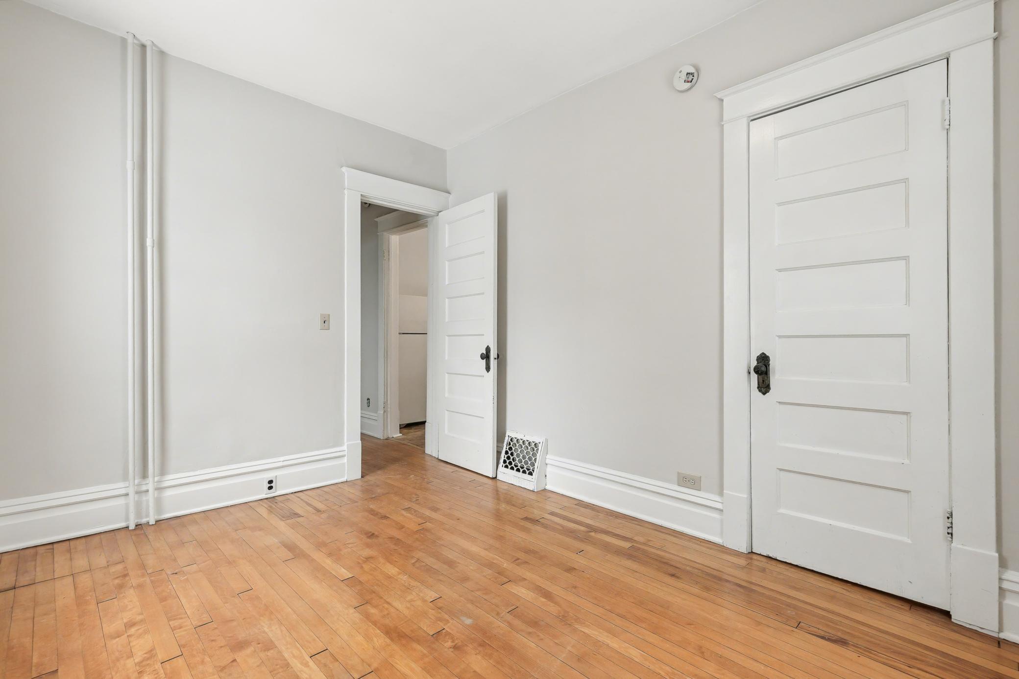 1222 6th Street Northeast Minneapolis, MN 55413 - Photo 17 of 44