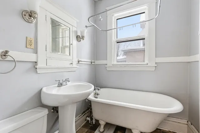 $559,000 | 1222 6th Street Northeast, Minneapolis, MN 55413