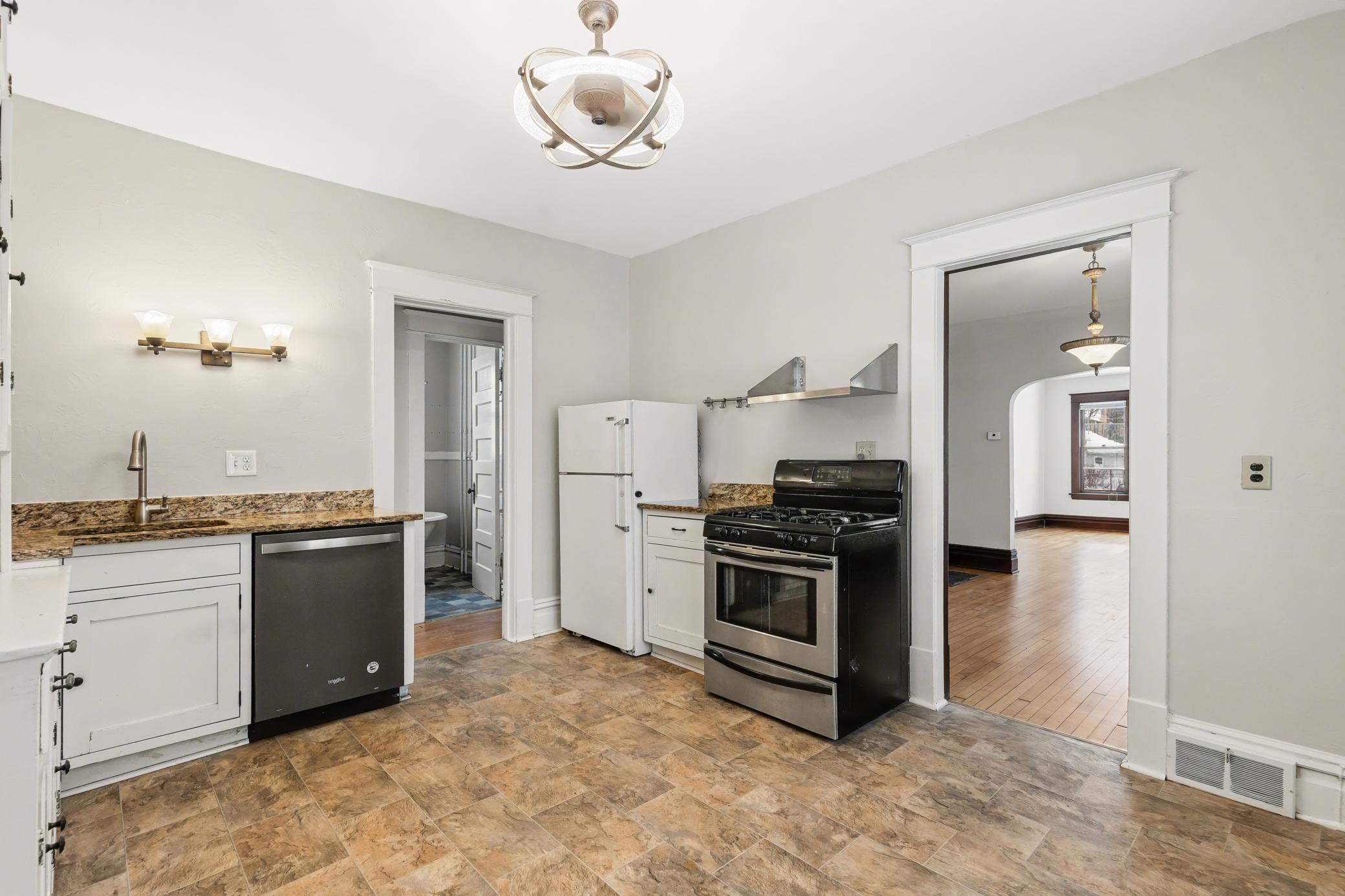 1222 6th Street Northeast Minneapolis, MN 55413 - Photo 20 of 44