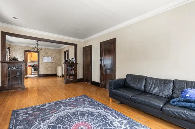 $559,000 | 1222 6th Street Northeast, Minneapolis, MN 55413