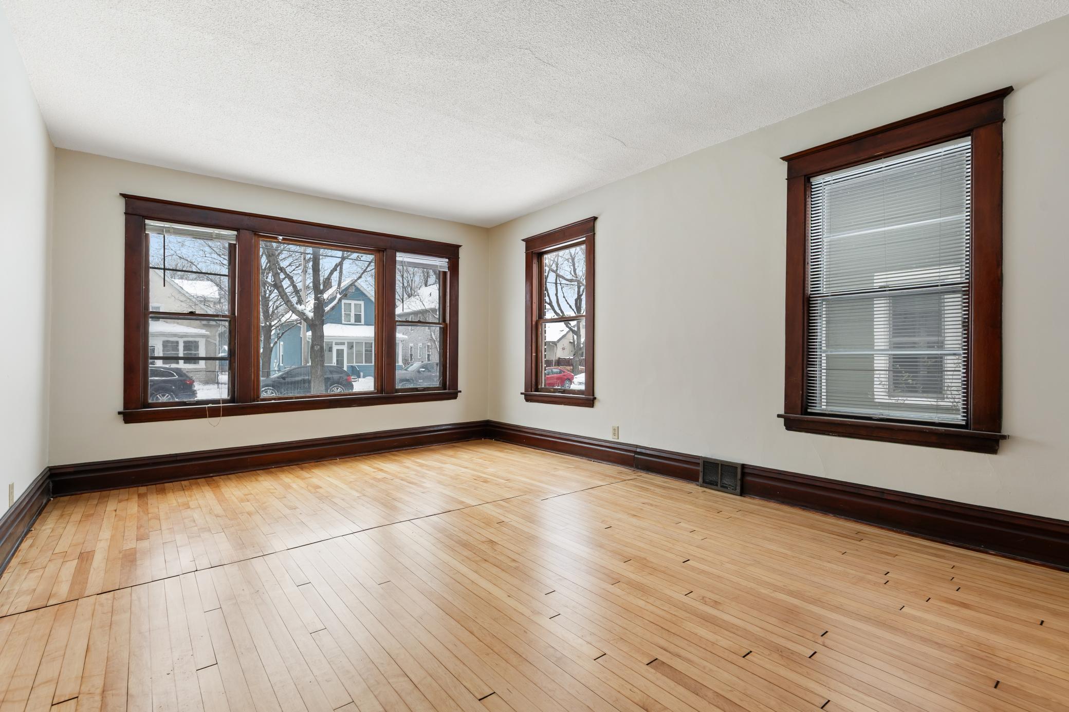 1222 6th Street Northeast Minneapolis, MN 55413 - Photo 7 of 44