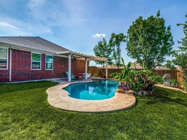 $329,900 | 8620 Chelan Way, Fort Worth, TX 76244