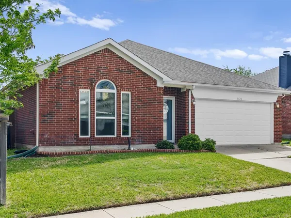 $329,900 | 8620 Chelan Way, Fort Worth, TX 76244
