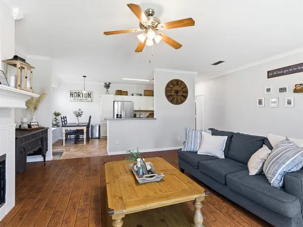 $329,900 | 8620 Chelan Way, Fort Worth, TX 76244