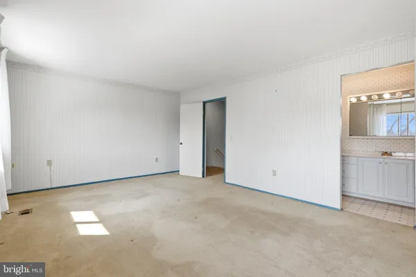 $199,000 | 15000 Eardley Court, Unit 282A, Silver Spring, MD 20906