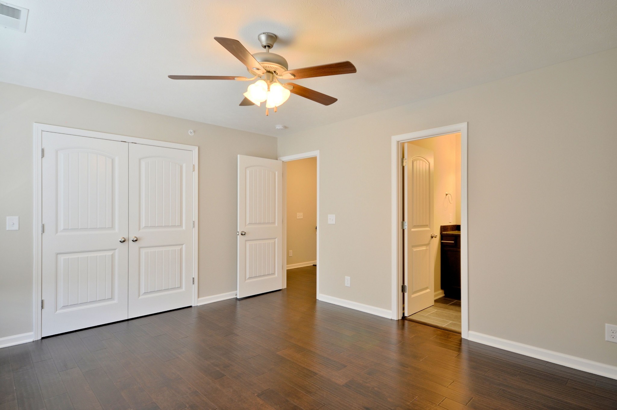 117 Melbourne Drive, Unit E Clarksville, TN 37043 - Photo 14 of 17 a view of an empty room and wooden floor