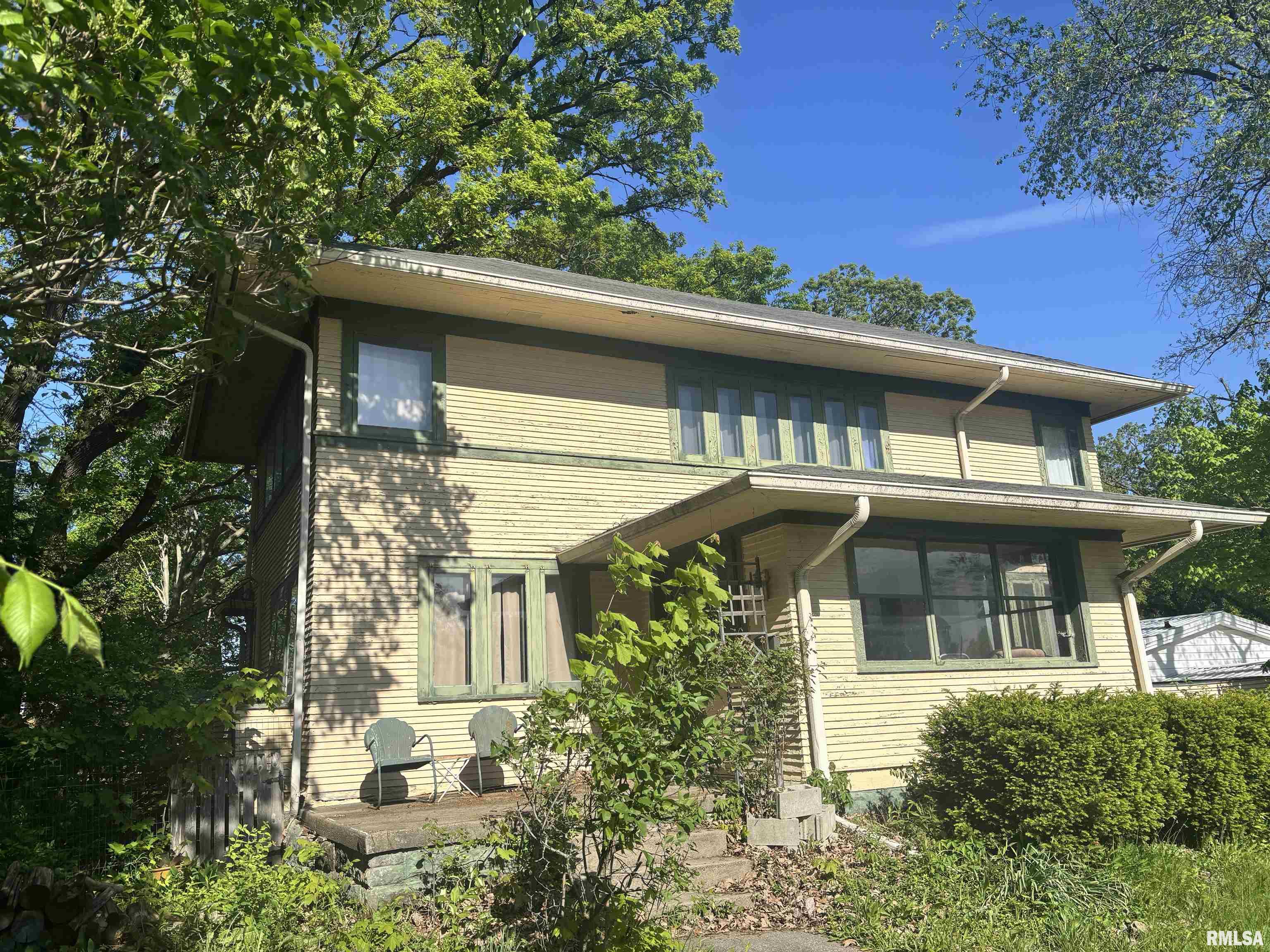 216 North Normal Street Macomb, IL 61455 - Photo 2 of 37