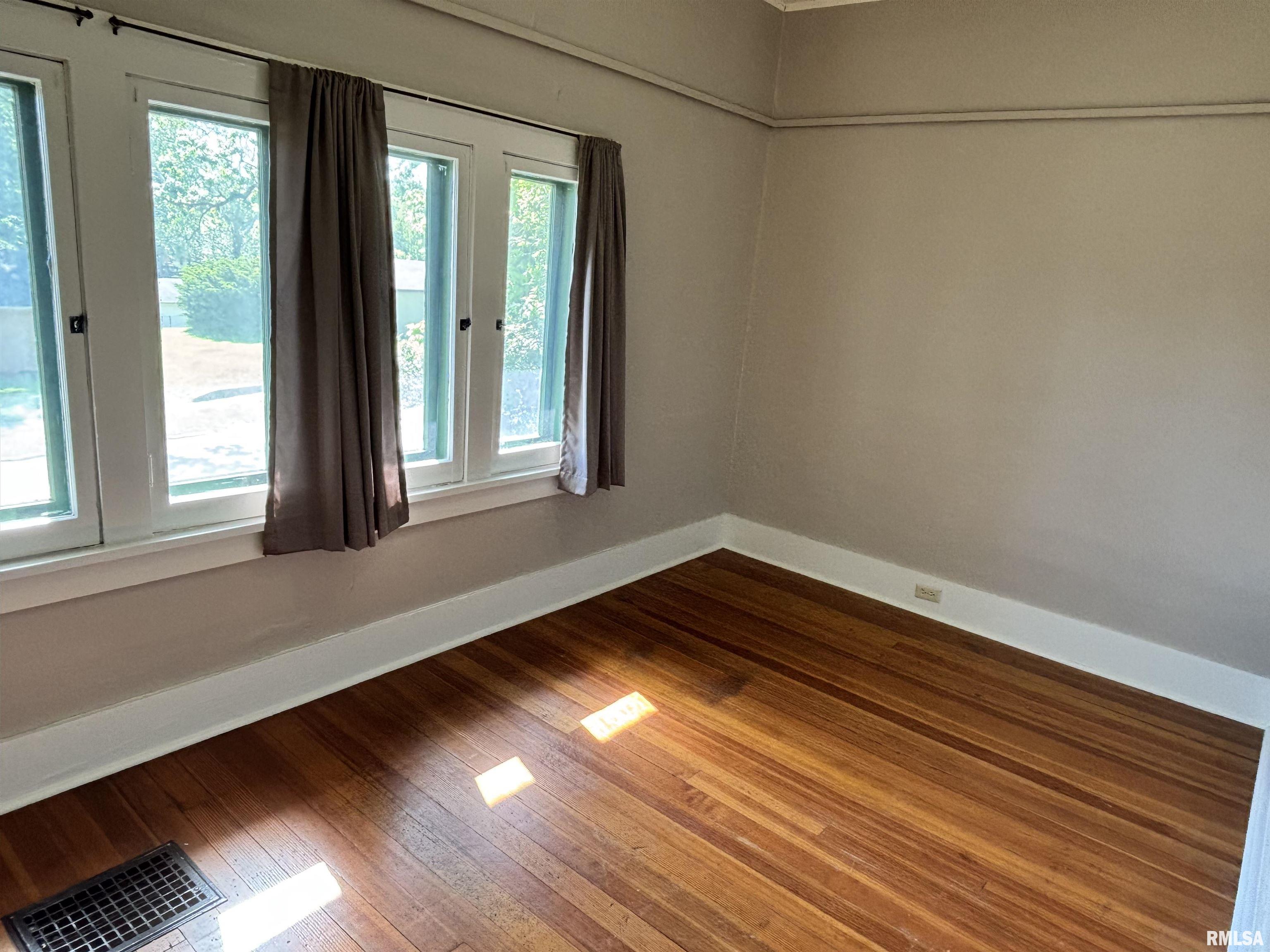 216 North Normal Street Macomb, IL 61455 - Photo 23 of 37