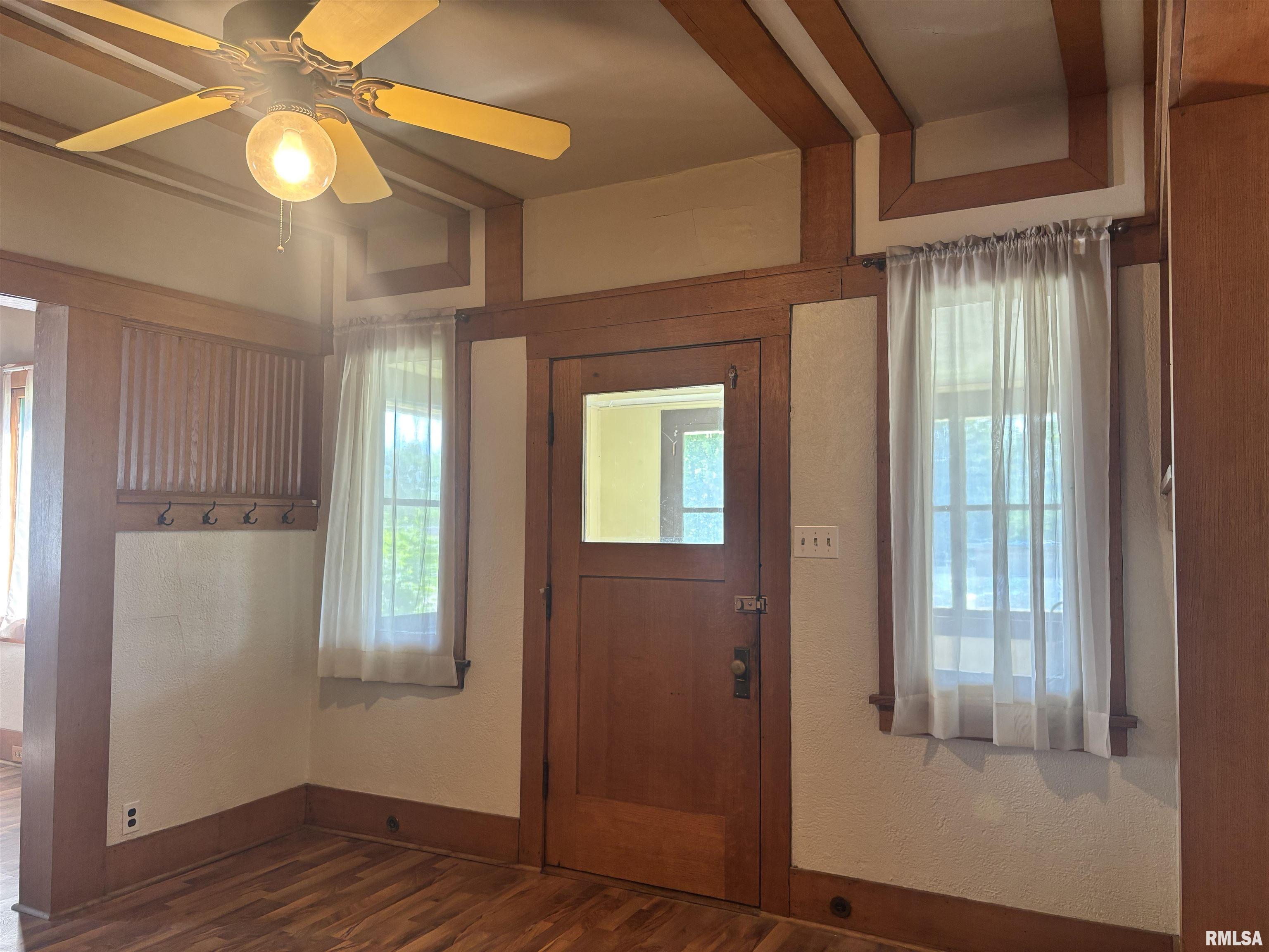 216 North Normal Street Macomb, IL 61455 - Photo 5 of 37