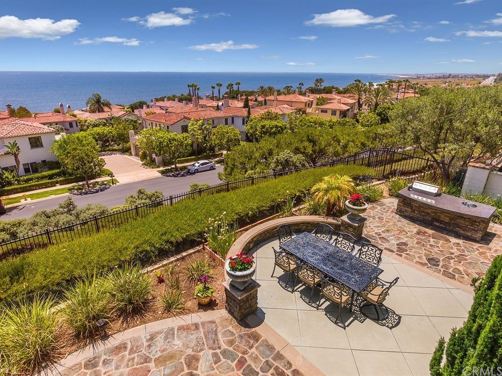 26 Tideline Bluff Newport Coast, CA 92657 - Photo 10 of 31 a view of a outdoor space
