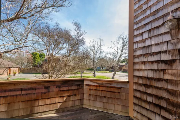 $575,000 | 9231 Lakewood Drive, Windsor, CA 95492