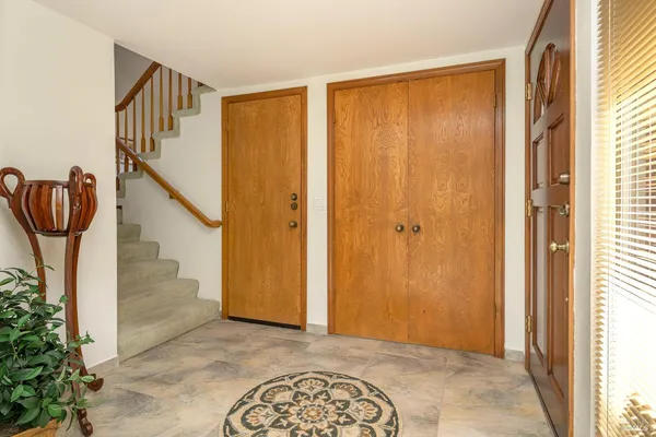 $575,000 | 9231 Lakewood Drive, Windsor, CA 95492