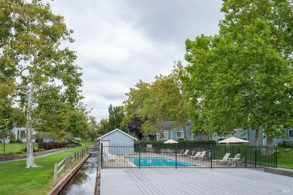 a view of a tennis court