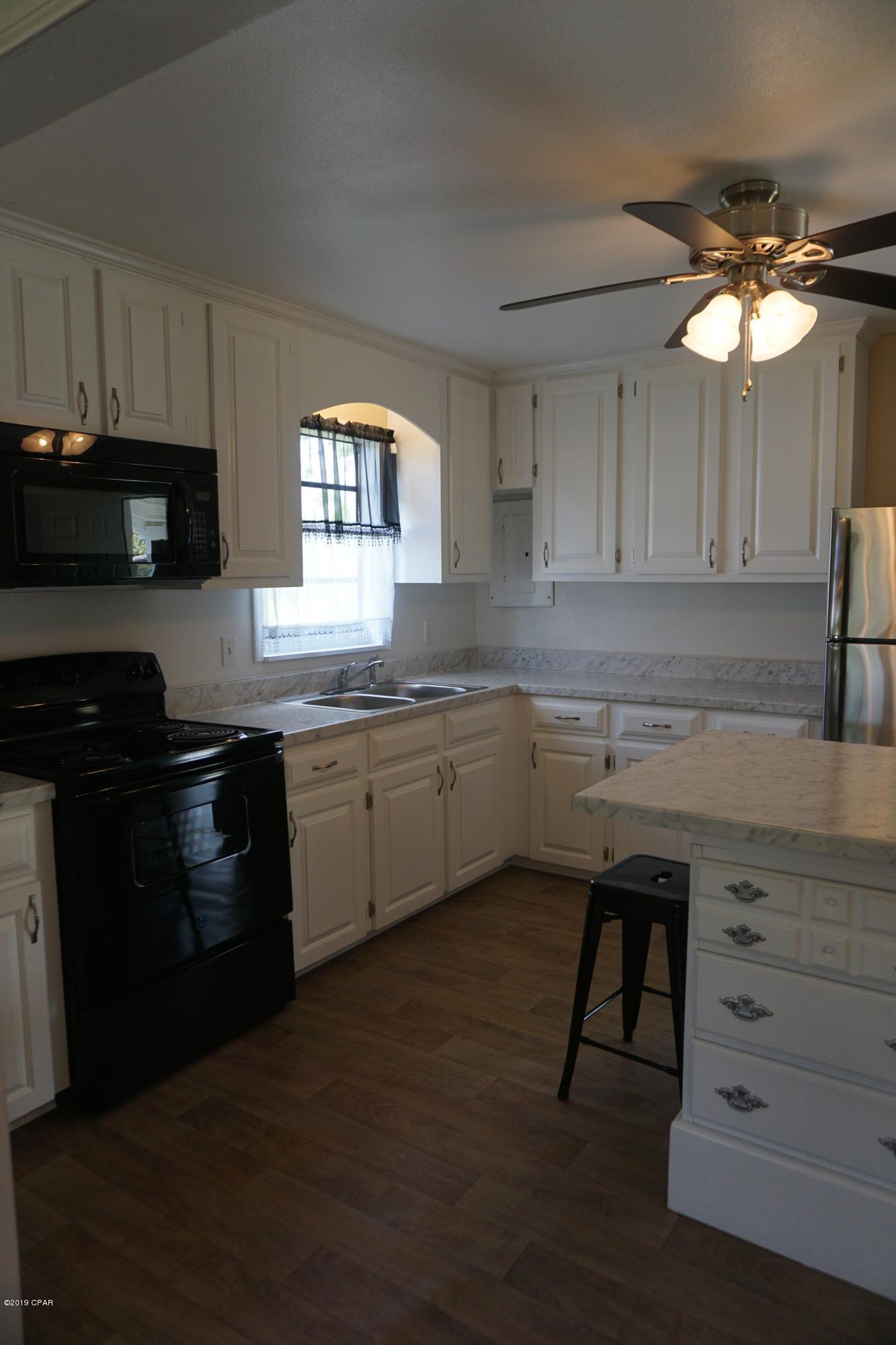6861 Florida Street Grand Ridge, FL 32442 - Photo 10 of 42 Gallery Image 10