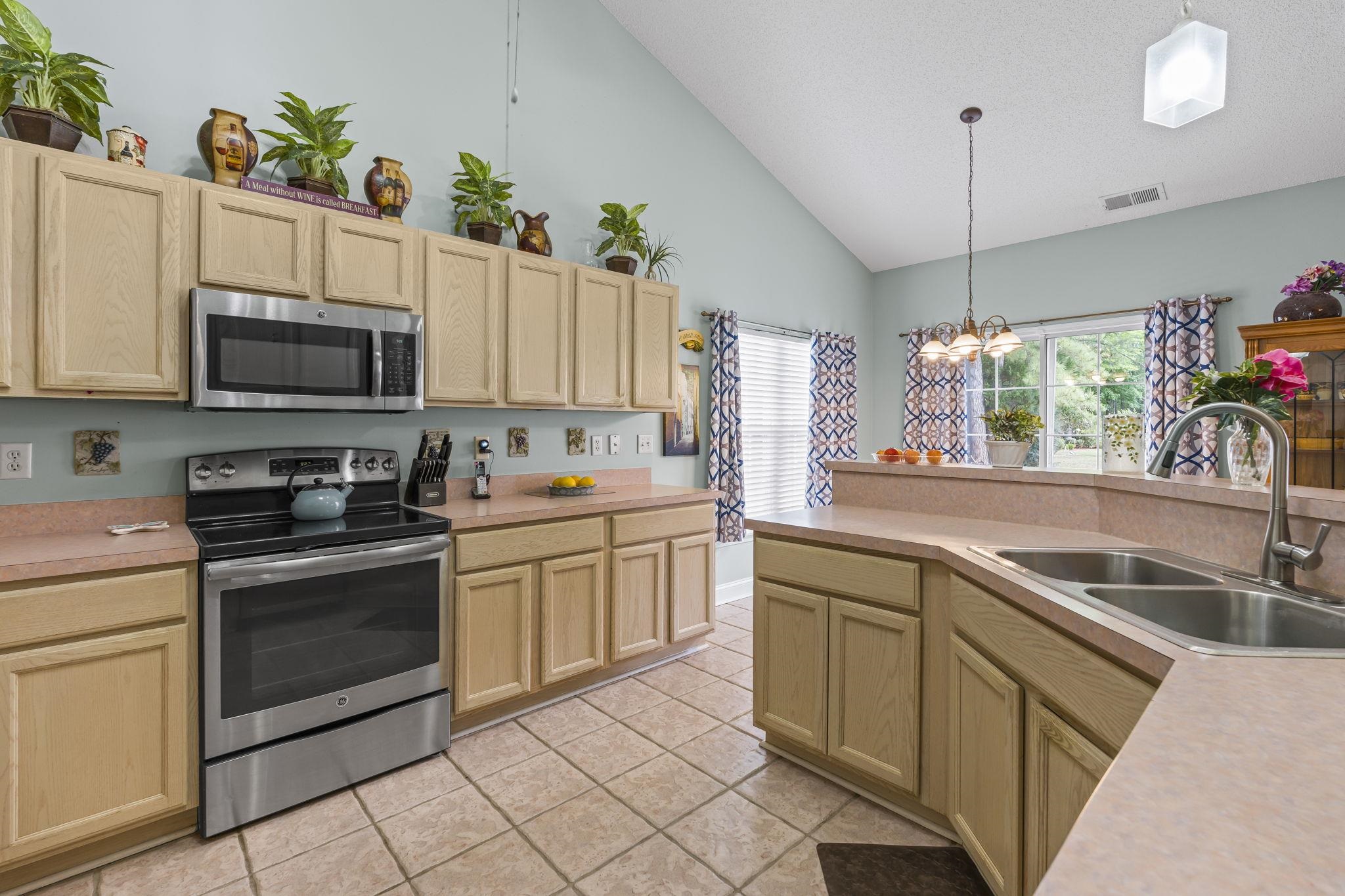 706 Helms Way Conway, SC 29526 - Photo 2 of 40