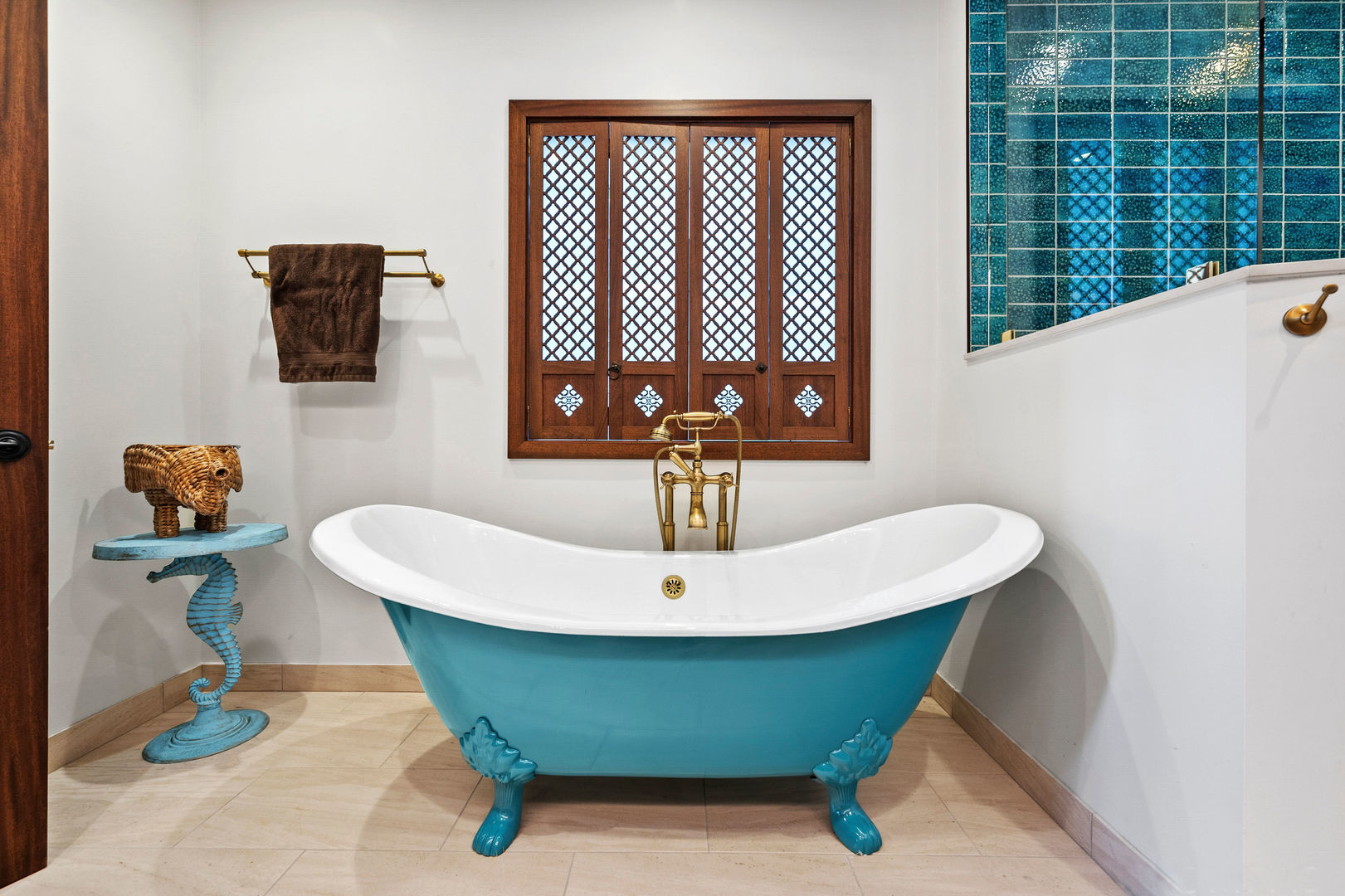 1421 West Lexington Street Chicago, IL 60607 - Photo 22 of 48 a room with window and wooden floor