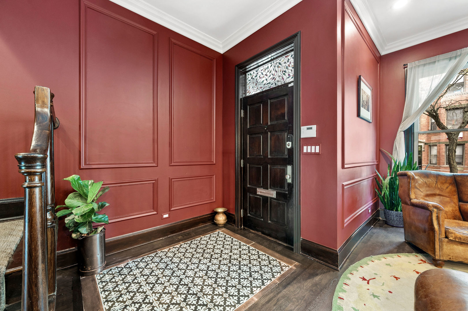 1421 West Lexington Street Chicago, IL 60607 - Photo 8 of 48 a view of livingroom with furniture