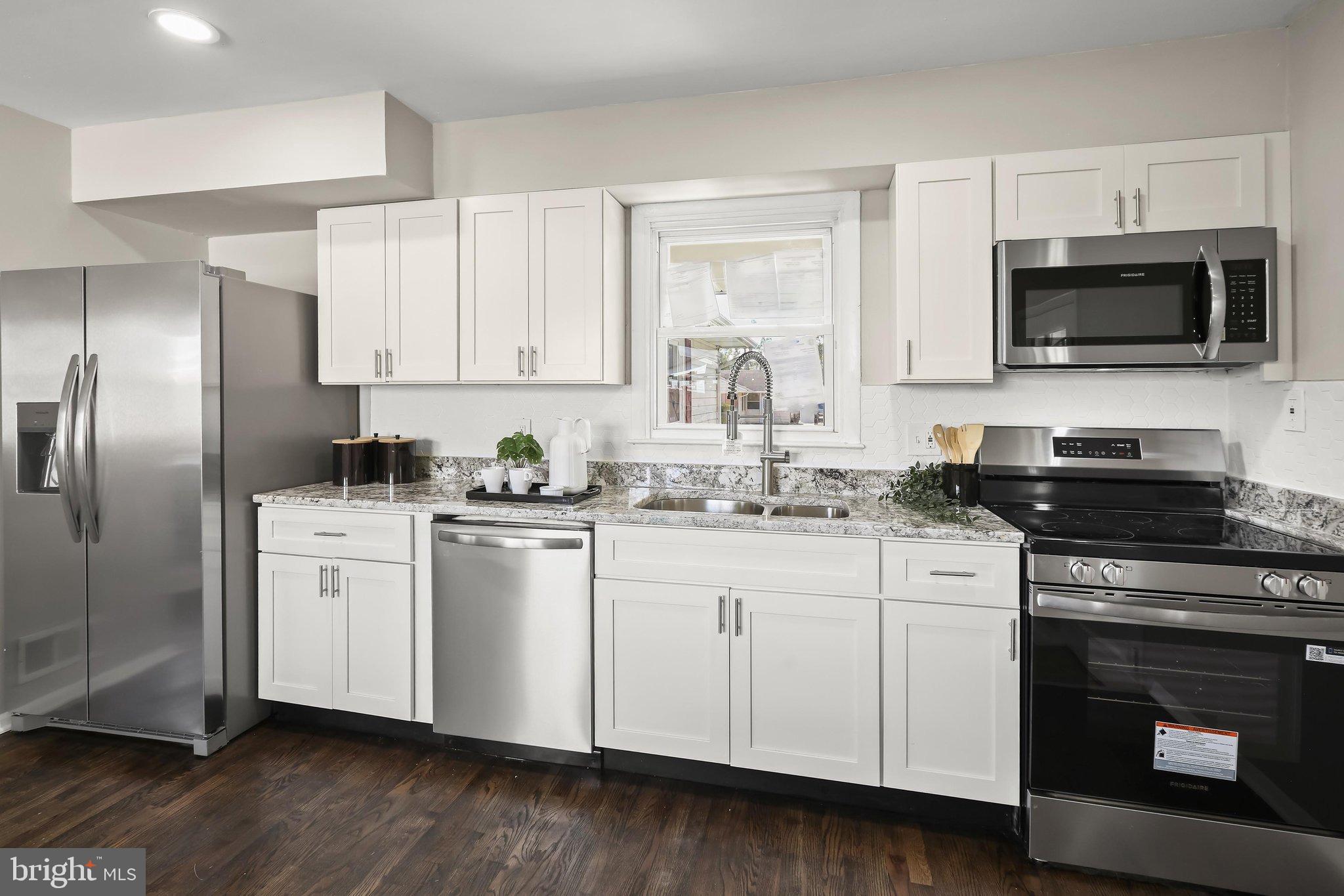 6802 Richardson Road Baltimore, MD 21207 - Photo 18 of 48 Soft Close Cabinetry