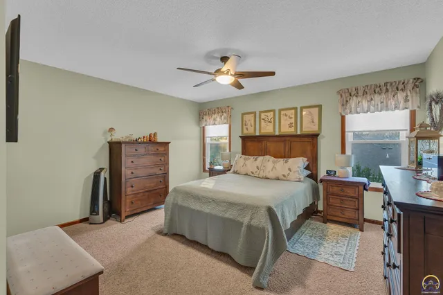 $299,900 | 3509 Southwest Westport Drive, Topeka, KS 66614