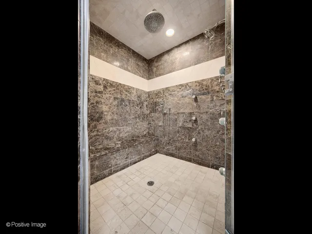 $1,599,000 | 1218 Hawthorne Court, Hinsdale, IL 60521