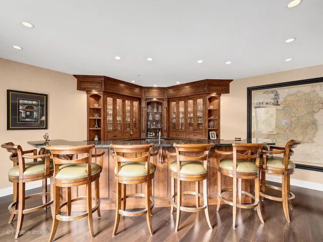 $1,599,000 | 1218 Hawthorne Court, Hinsdale, IL 60521