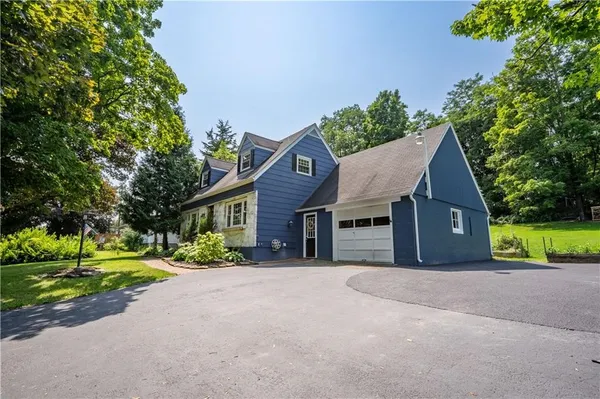 $299,900 | 4852 West Lake Road, Geneva Town, NY 14456