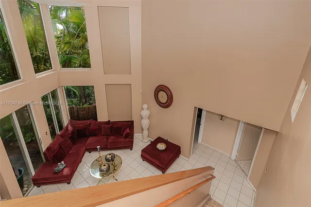 $1,175,000 | 2518 Northeast 206th Terrace, Miami, FL 33180