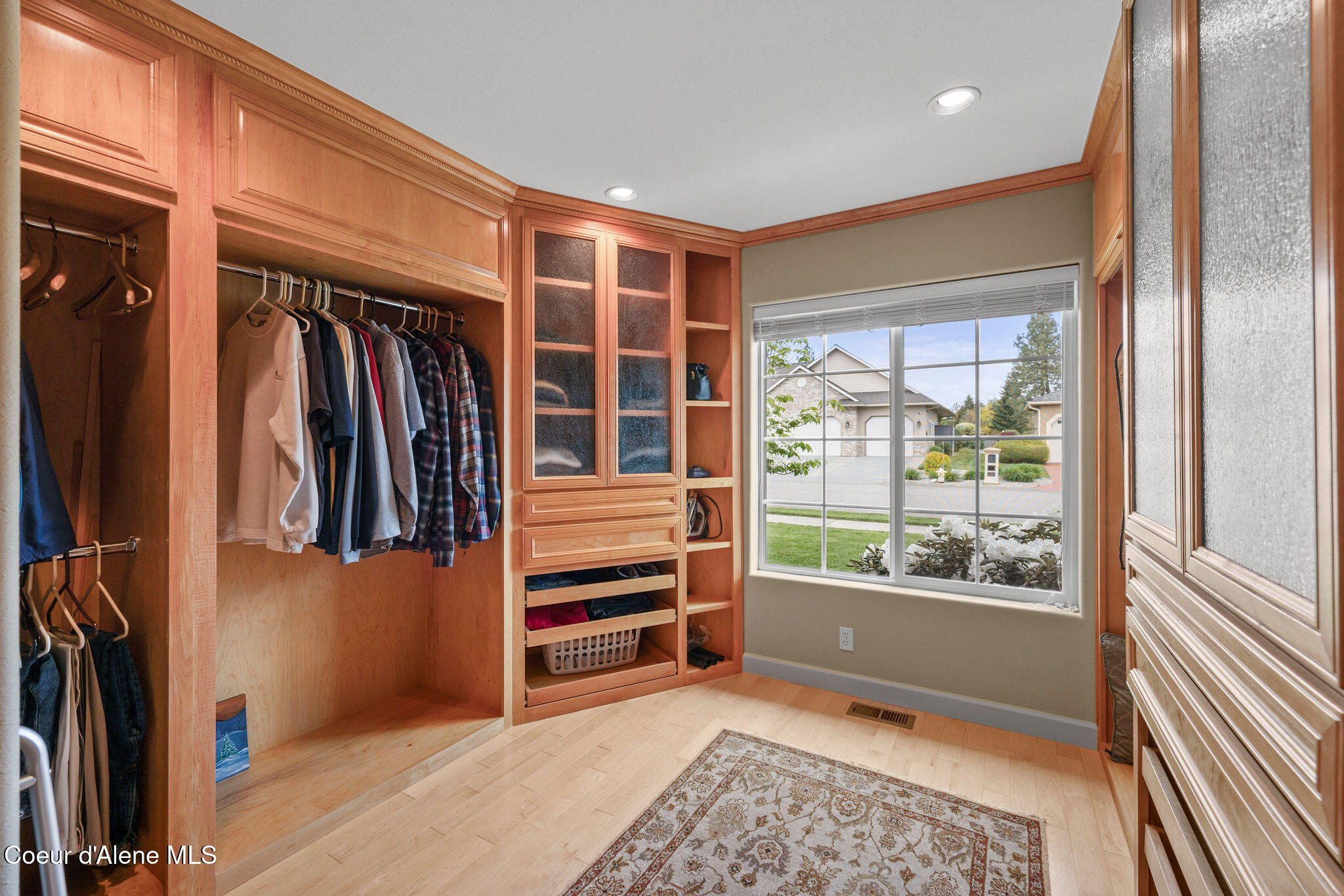 5040 Inverness Drive Post Falls, ID 83854 - Photo 19 of 54 Master Walk-in Closet