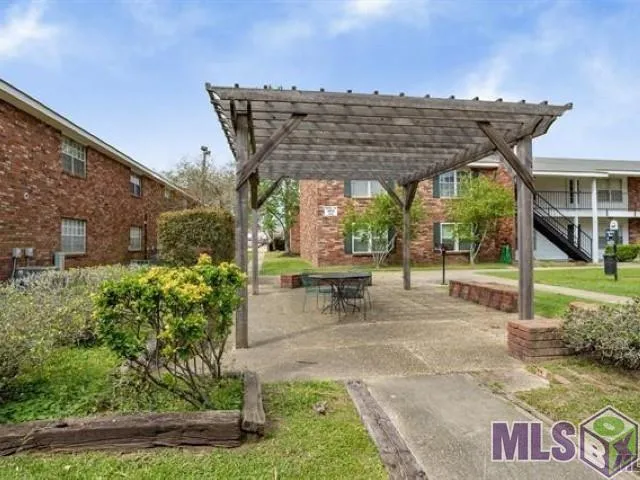 $1,250 | 1701 Lobdell Avenue, Unit 96, Baton Rouge, LA 70806