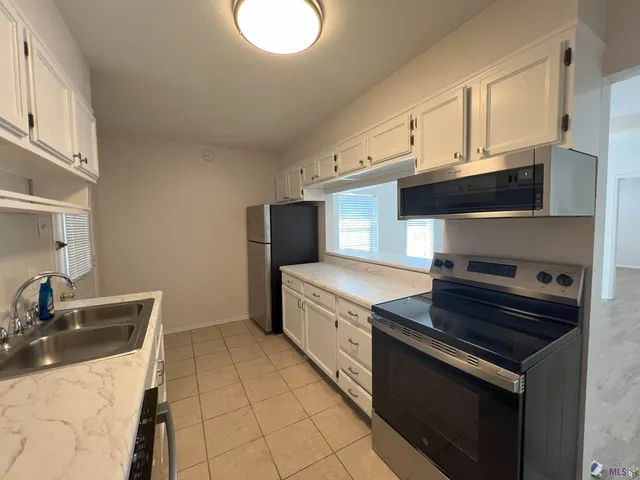 $1,250 | 1701 Lobdell Avenue, Unit 96, Baton Rouge, LA 70806